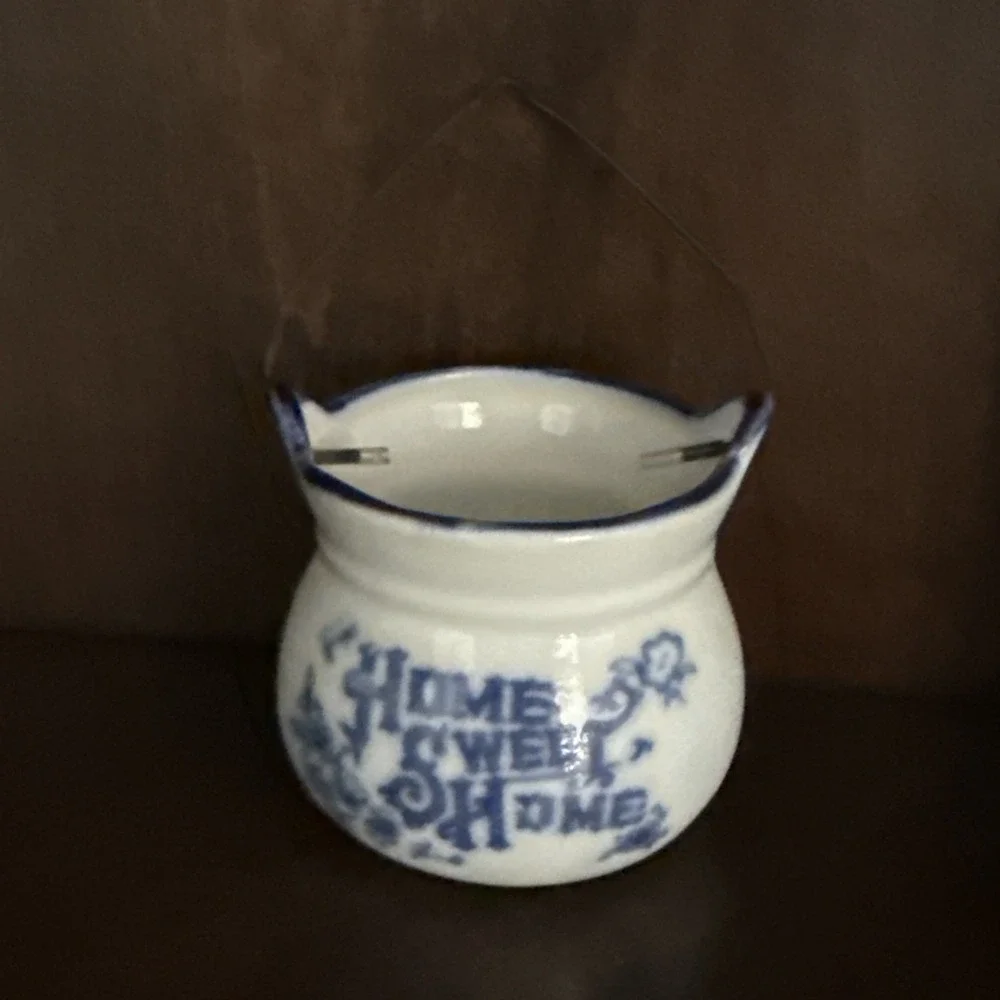 Vtg 'Home Sweet Home' Ceramic KETTLE-Shaped Toothpick Holder w/Wire Handle